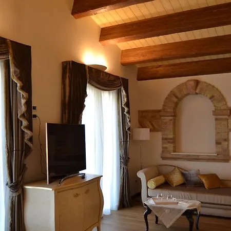 Κατάλυμα σε φάρμα De Luca *